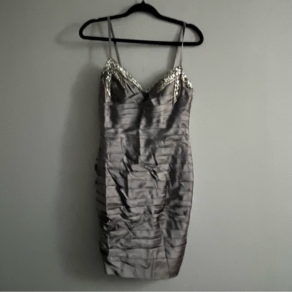 Adriana Papell gray sequin dress size 6 - Picture 1 of 7